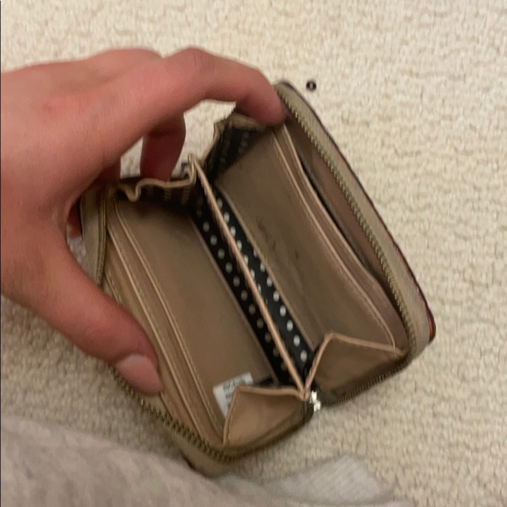 A Wallet - image 3